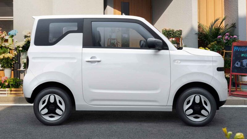 5萬級微型電動(dòng)車市場再添新軍 吉利熊貓Mini升級版續(xù)航突破200公里